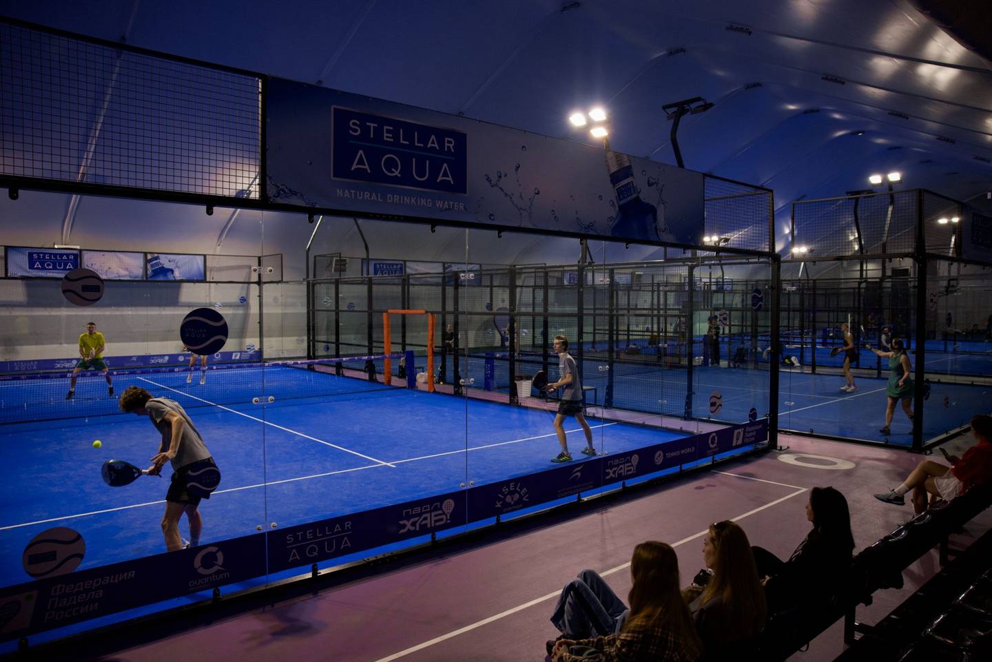 Трибуны и центральный корт Moscow Padel Day