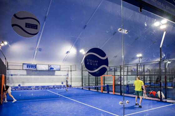 Moscow Padel Day I, апрель: детали и брендинг площадки